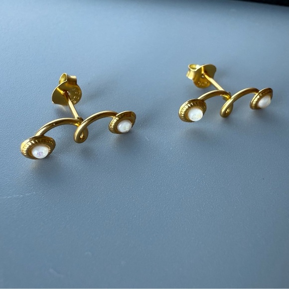 14k Gold Vermeil Opal Stud Earrings - Picture 7 of 13